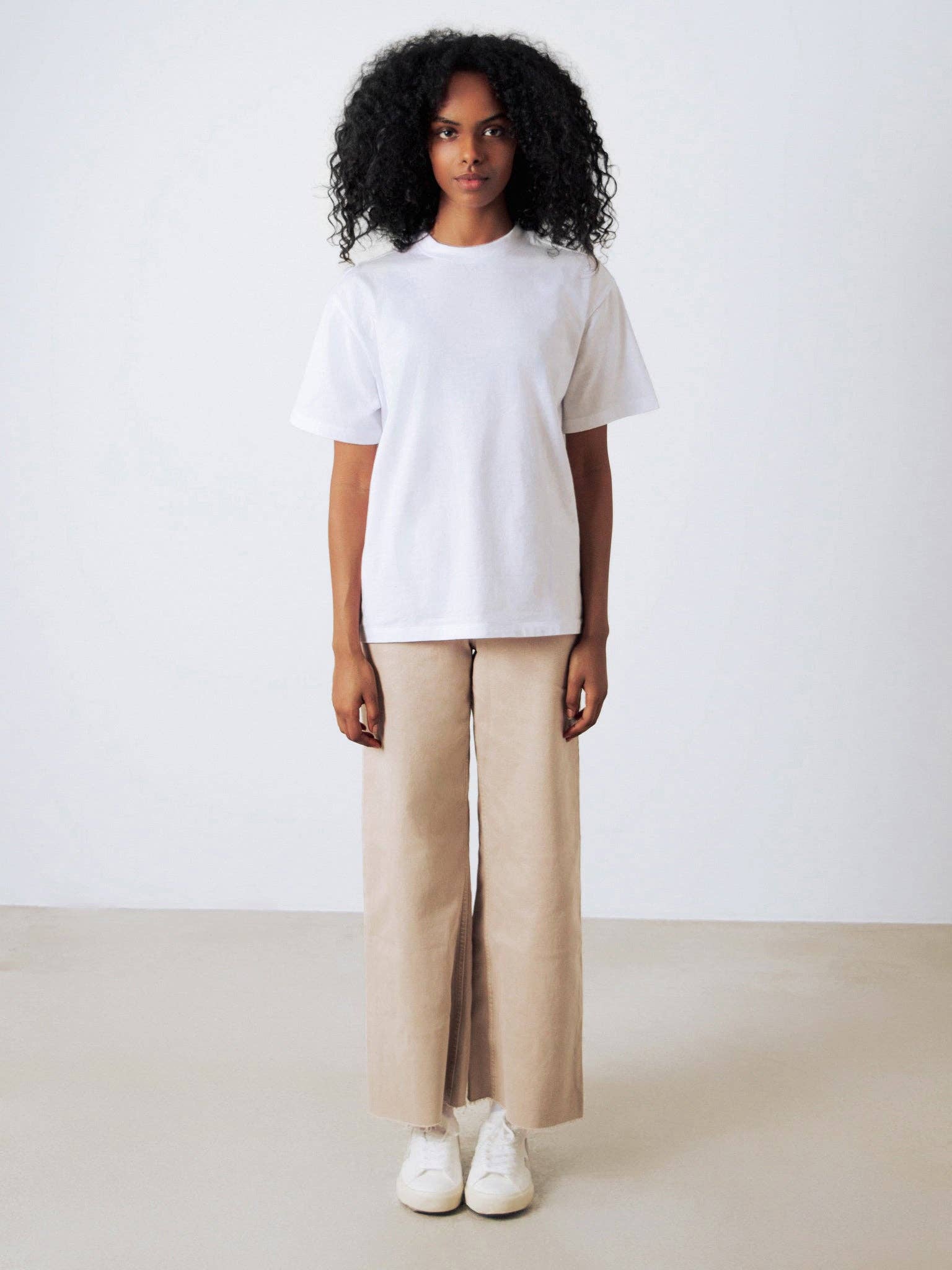 Honest Basics - Wholesale T-Shirt - Women's - Oversized T-shirt8