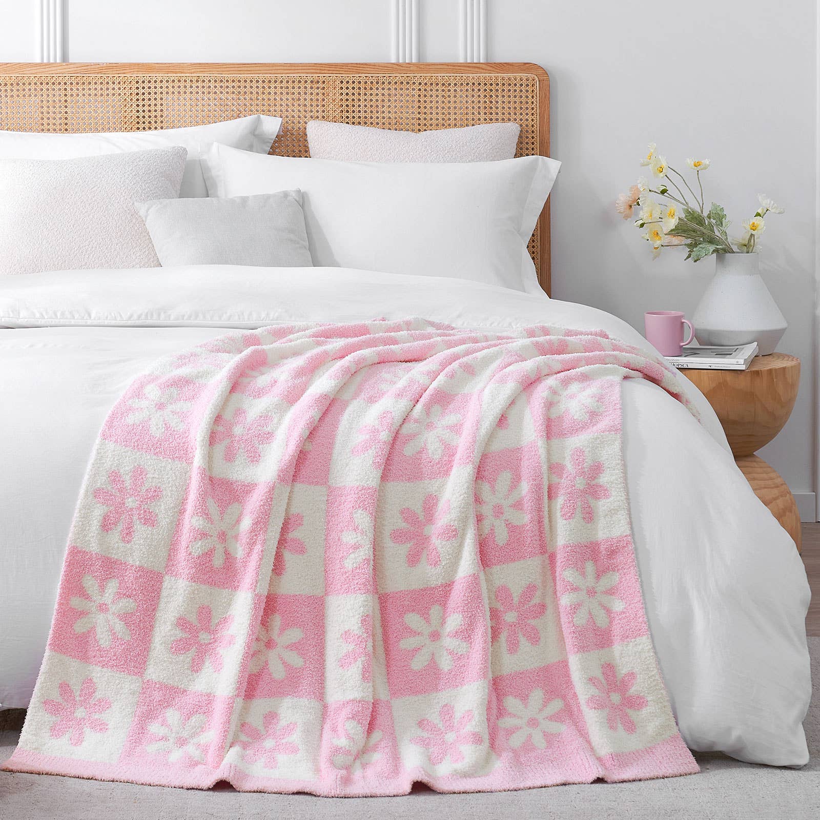 DreamValley - Wholesale Throw Blanket - SS Checkered Floral Throw Blanket Reversible Knitted Throw11