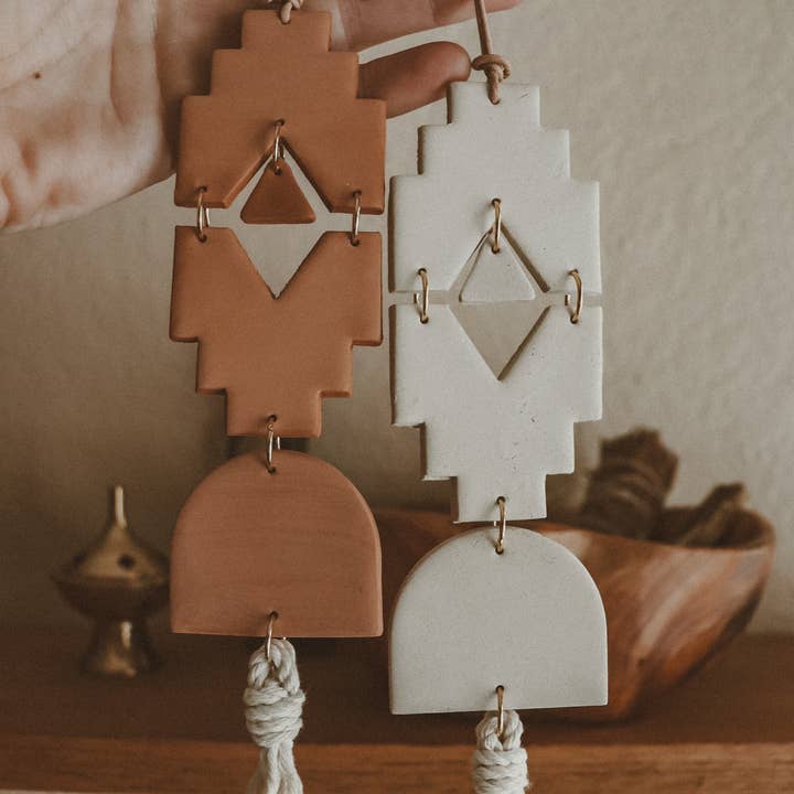 Rooted Reverie – Großhandel 3D-Wandkunst – Lehmwandbehang im südwestlichen Stil aus Terrakotta und Stein4