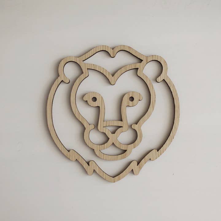 Lejon väggdekoration i trä för wholesale av Ellie and Lion