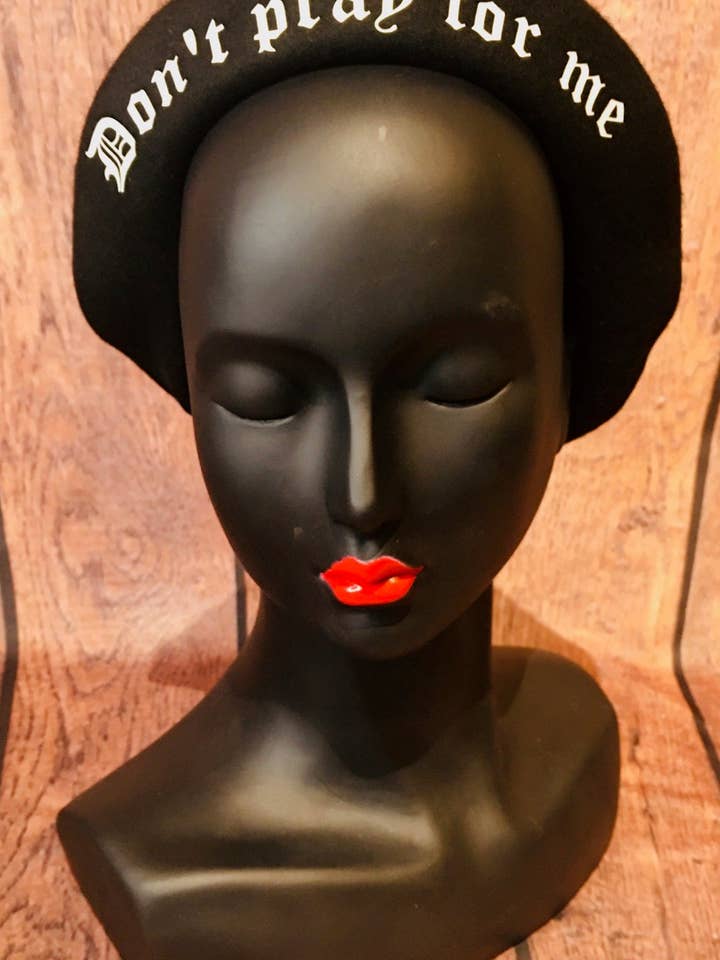 Berretto vegano - Non pregare per me per la vendita all'ingrosso da parte di Witchwood Bags