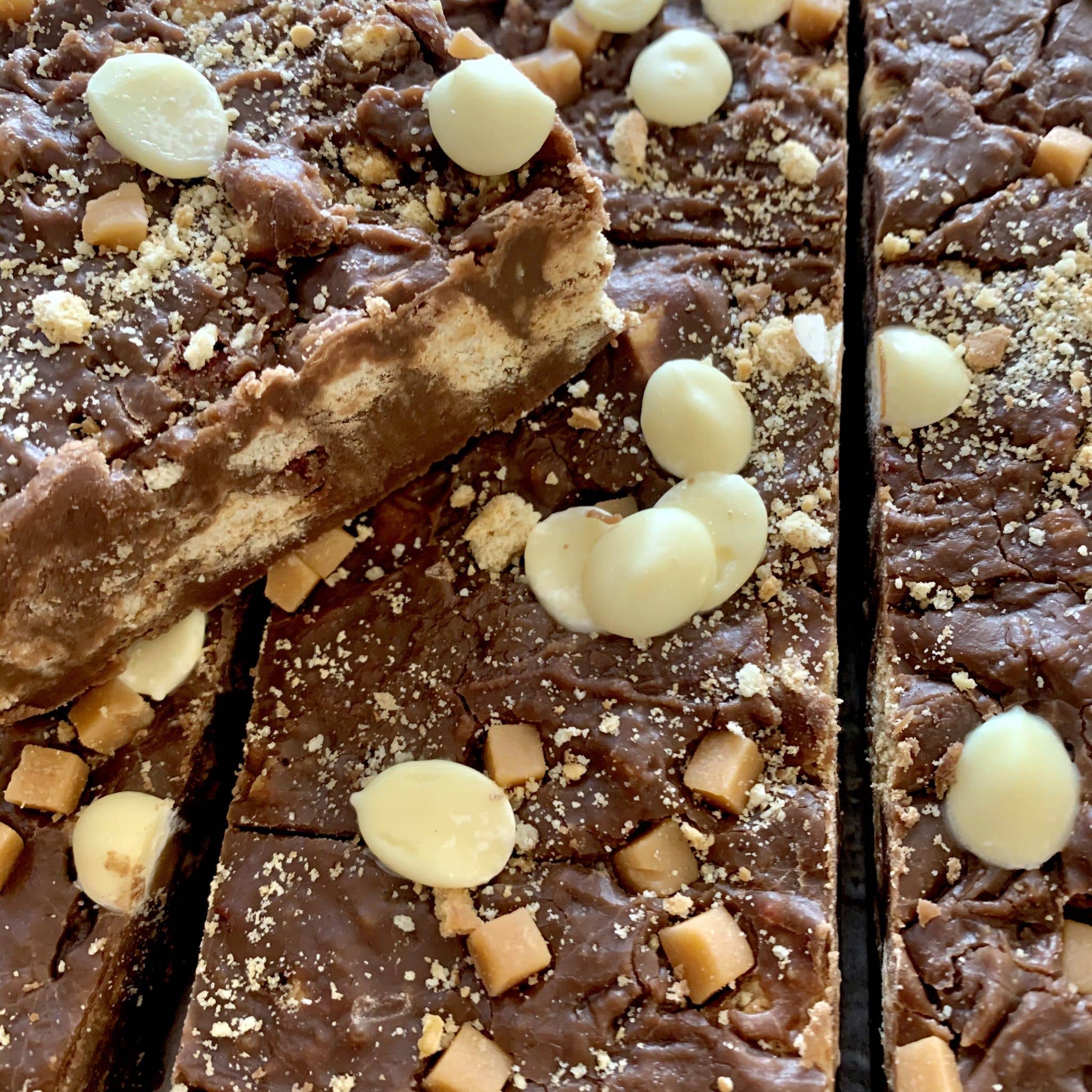 Slab Artisan Fudge - Vente Fudges - Dalle de fudge Rocky Road1