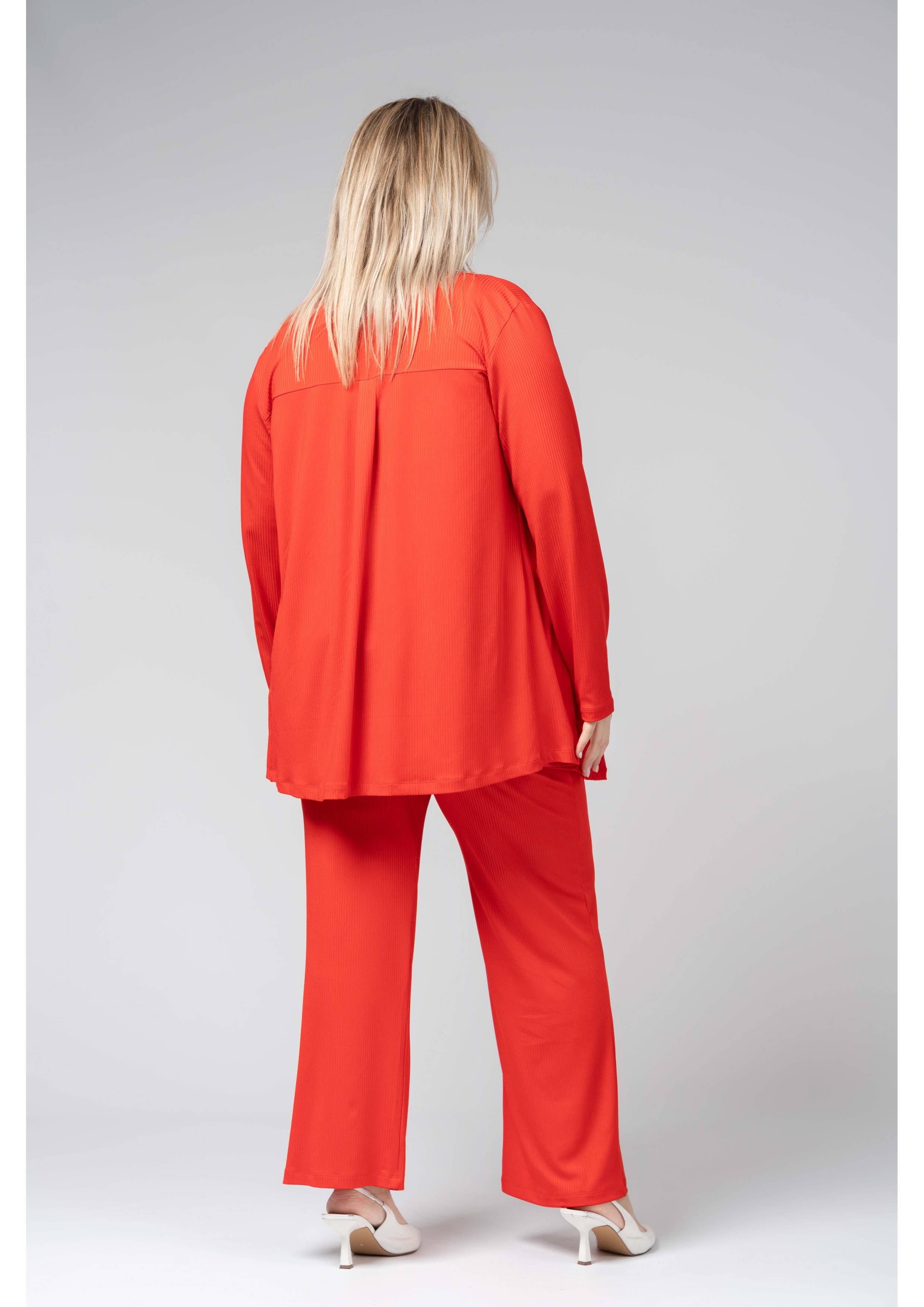 Teresa Cardoso Oliveira - Wholesale Broek - Dames - 243016 - Gebreide broek uit de Lente/Zomer collectie in grote maten2