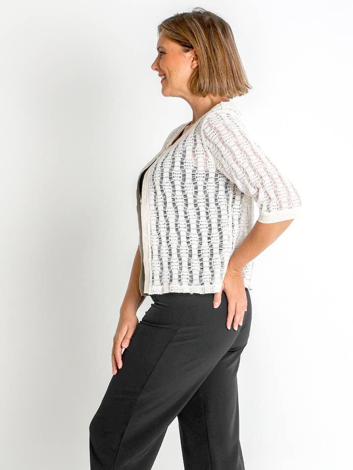 3673000 - CHAQUETA CALADA para venta al por mayor de LOURDES CASTILLO