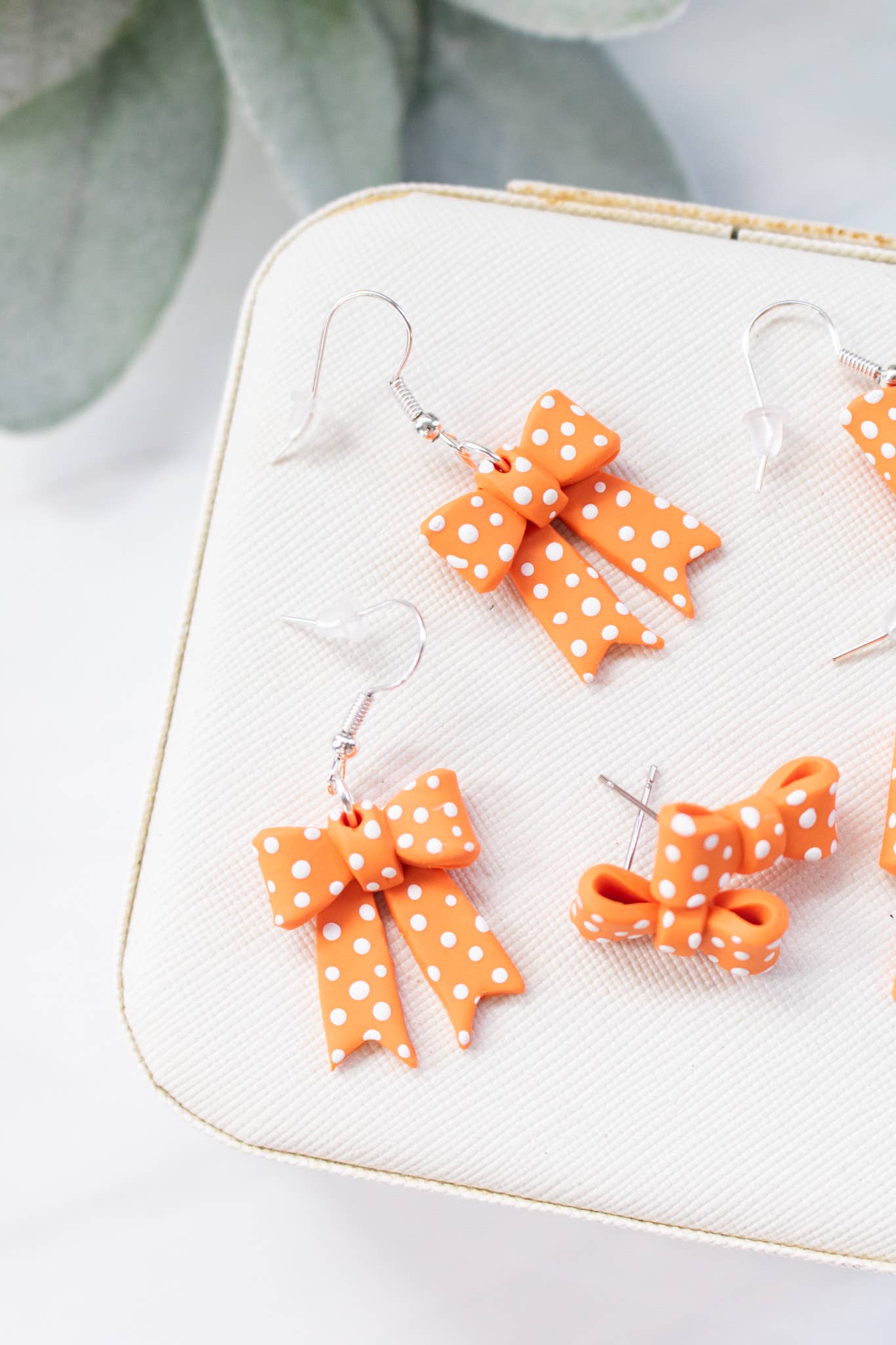 EJ Clay Co - Wholesale Dangle Earrings - TN Vols Orange & White Polka Dot Bows1