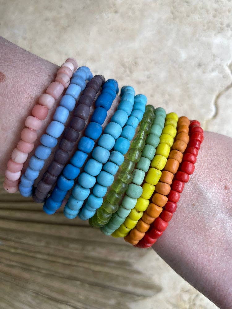 Nakoa The Label - Vendita all'ingrosso Bracciale con perline - Braccialetto con nappine e perline di vetro - Aiea - Viola1