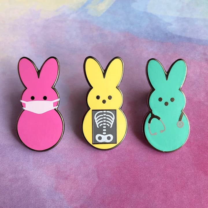 Pin medico Peeps per la vendita all'ingrosso da parte di Rad Girl Creations