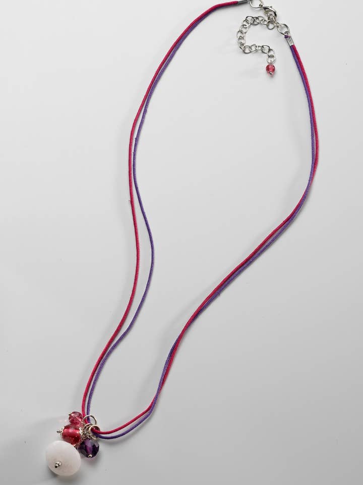 Halsketting van glas en speksteen op gedraaide draad voor wholesale door Namaste