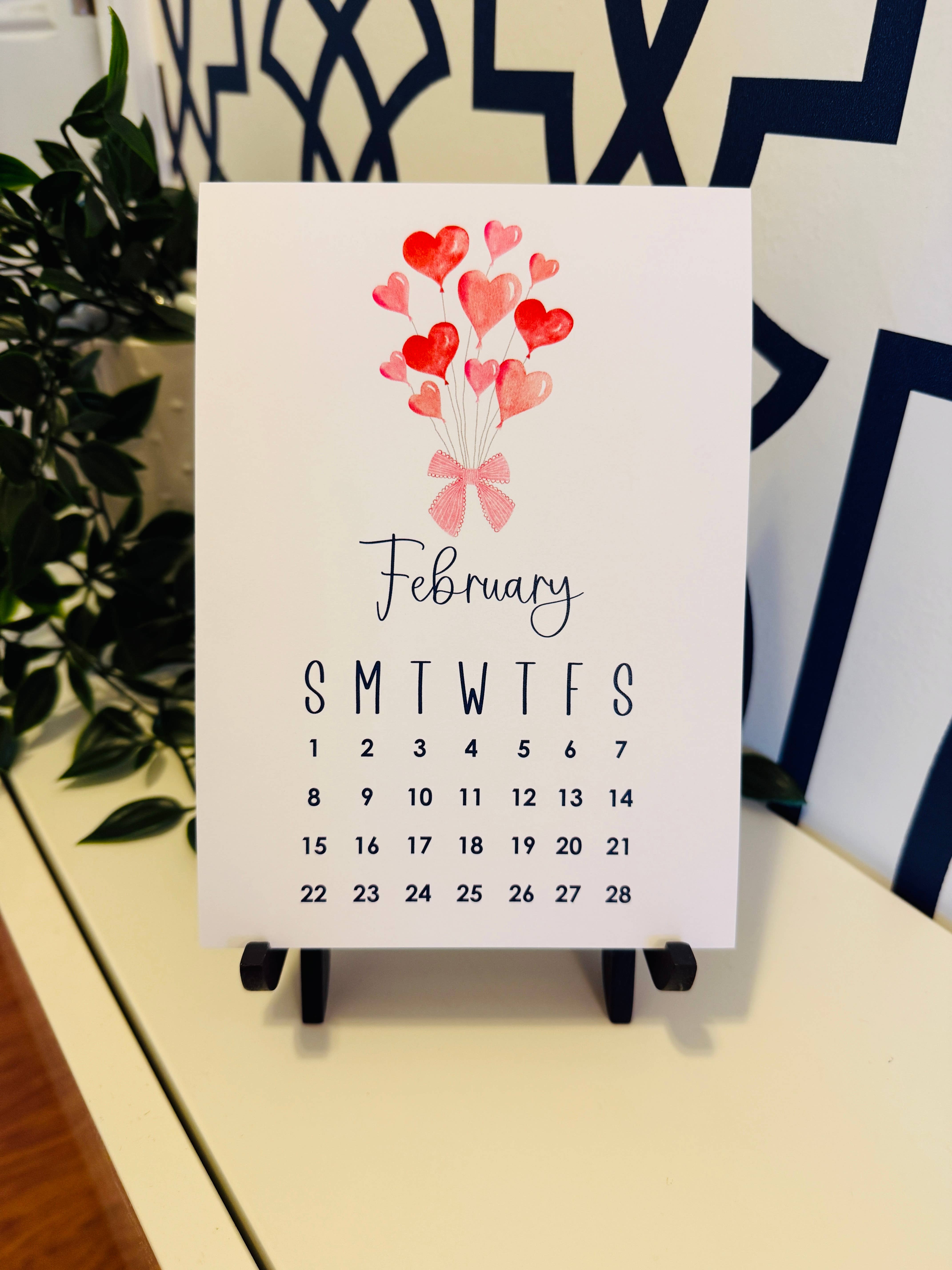 Note Worthy Paper Place - Wholesale Calendar - 2026 Desk Calendar Classic Chinoiserie | 5x71