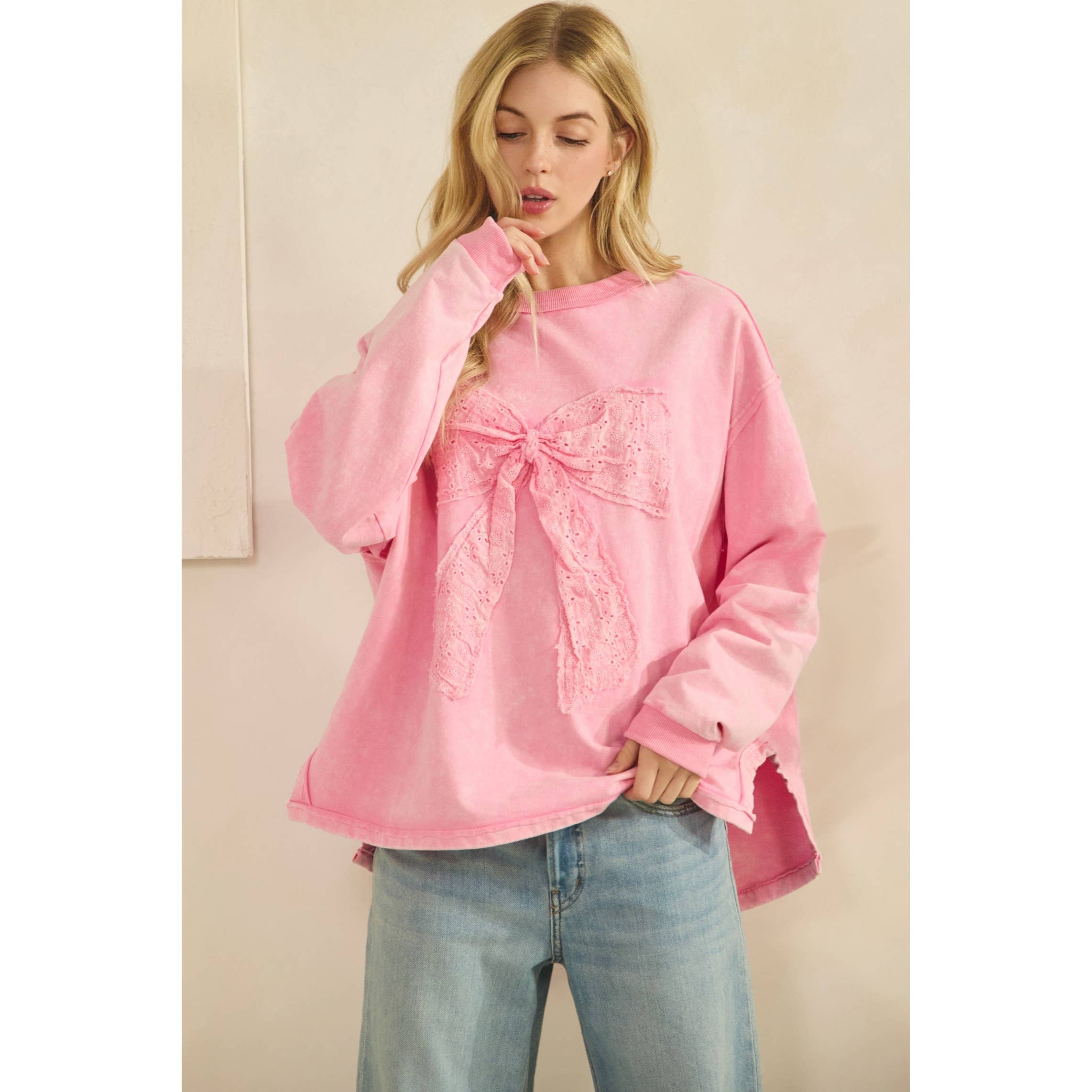 Sage + Fig - Wholesale Sweatshirt - Women's - WHIMSY BOW SWEATSHIRT (ST7972)0