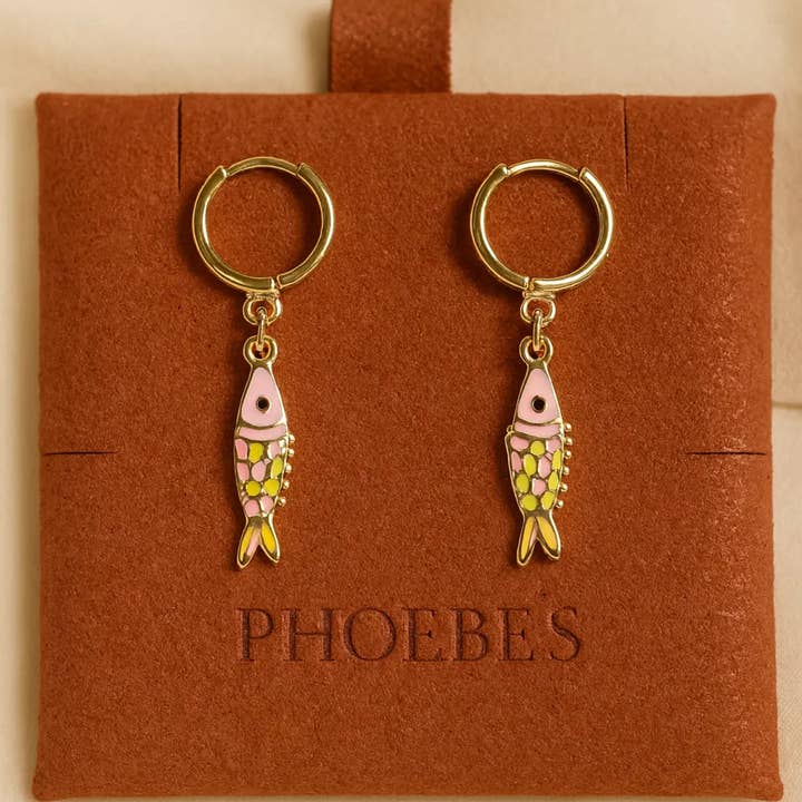 18K Gold-Plated Minimalist Earrings – Pink and Blue Version and other Purchase Wholesale articoli regalo bambini. Free Returns & Net 60 Terms on Faire trending on Faire.