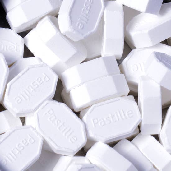 Bonbon-France - Wholesale Hard Candy - Saint-Ange Mini Pastilles Basin de Vichy4