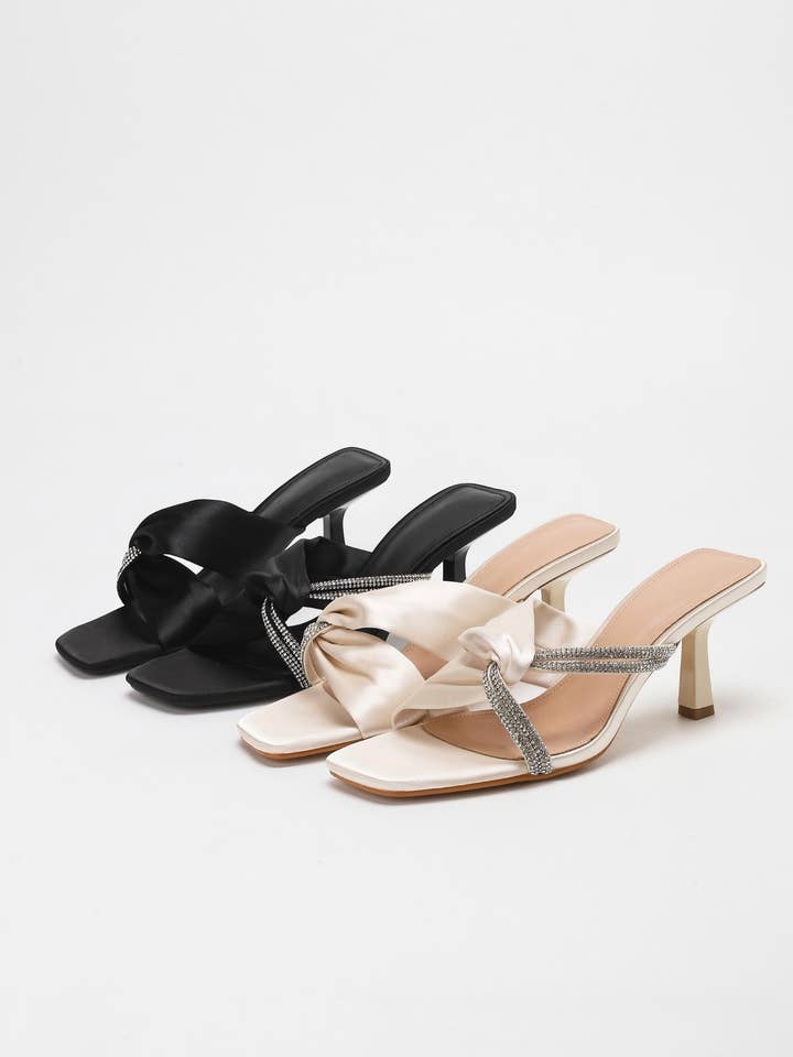 Sandales décontractées à talons hauts chics pour femmes pour la vente par JanL Ladies Shop