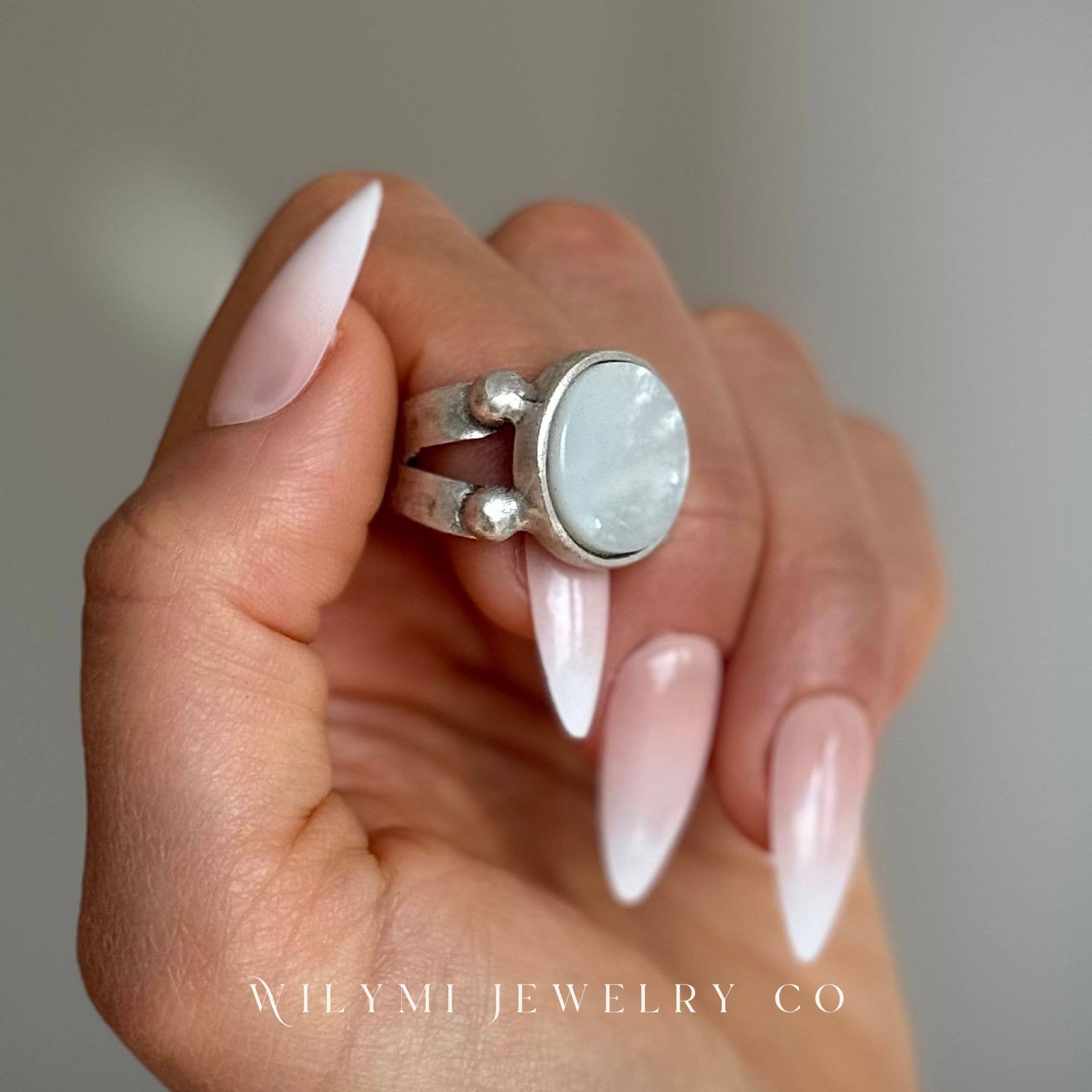 WILYMI Jewelry Co - Wholesale Cocktail/Statement Ring - Mother of Pearl Ring | 15mm Round Cut | Silver Plated6
