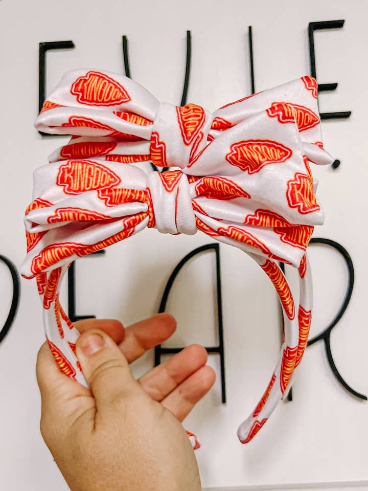 White Kingdom Bow pandebånd for engroshandel hos Evie Pearl Handmade LLC