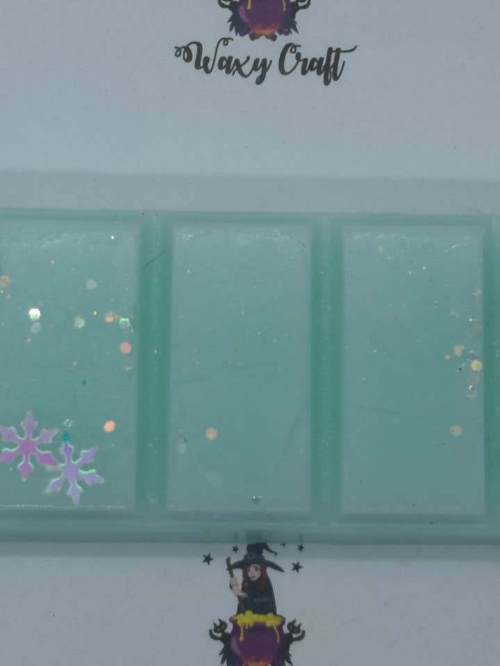 Minty Vanilly Snap Bar for wholesale by Waxy Craft