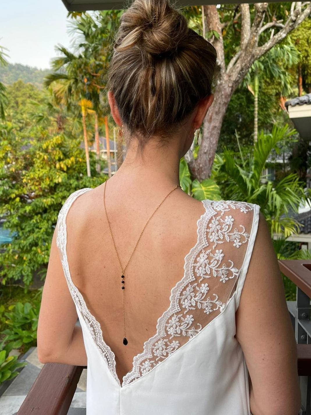 L'atelier du 6 - Wholesale Choker/Collar - Black Pearl Back Necklace - Evening Back Necklace3