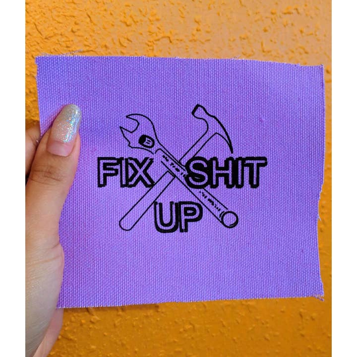 Patch #102: Los het op voor wholesale door Microcosm Publishing & Distribution