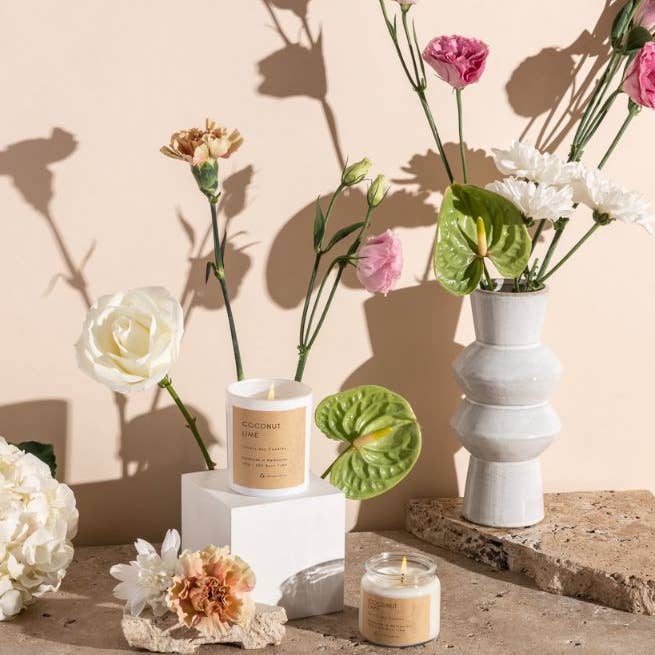 Velvety - Wholesale Jar/Filled Candle - Coconut lime vegan soy candle2