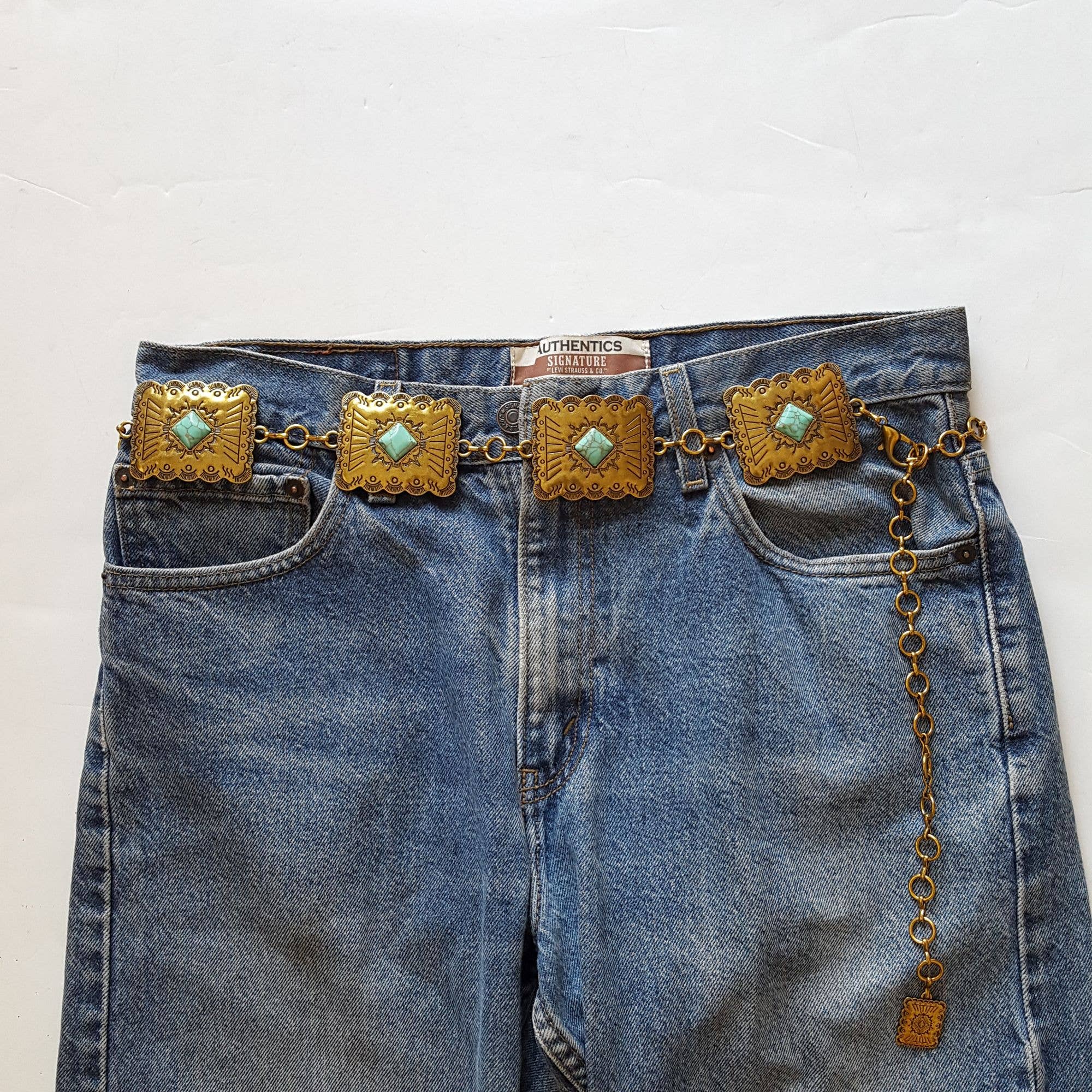 Axesoria West - Wholesale Belt - Women's - Plus Size: Western Silver Rectangular Concho Chain belt4