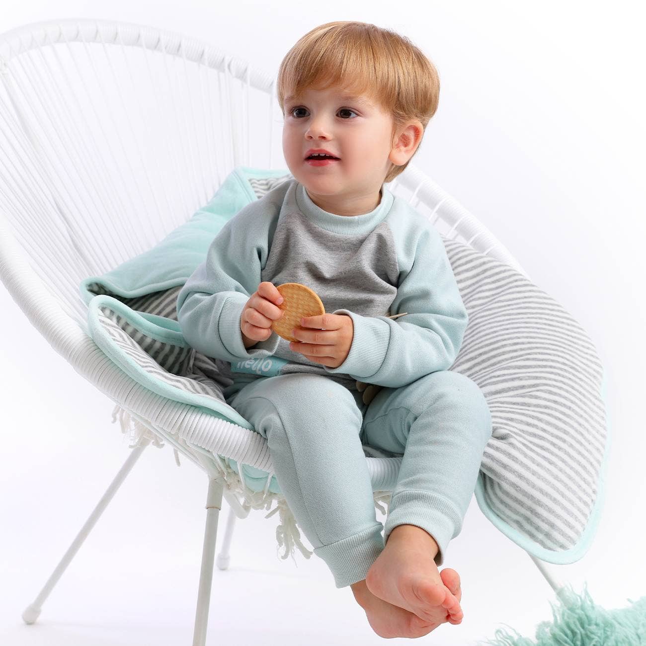 Green grey 16220 - Jogging suit (sweatshirt + pants) - AW 24/25 for wholesale on Faire3