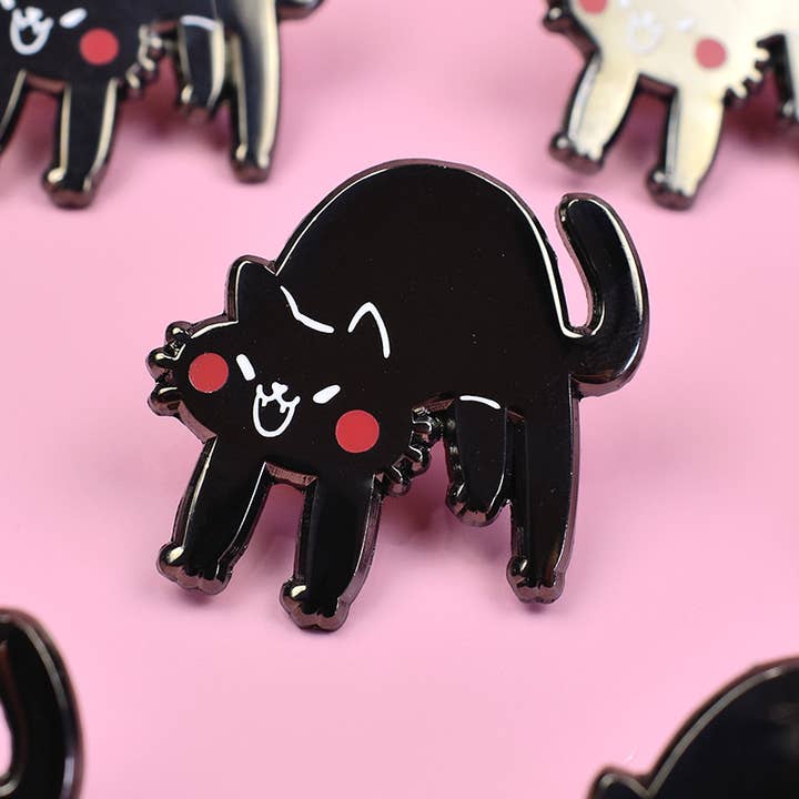 The Moonborn - Wholesale Lapel Pin/Button - Spooked Cat! Enamel Pin0