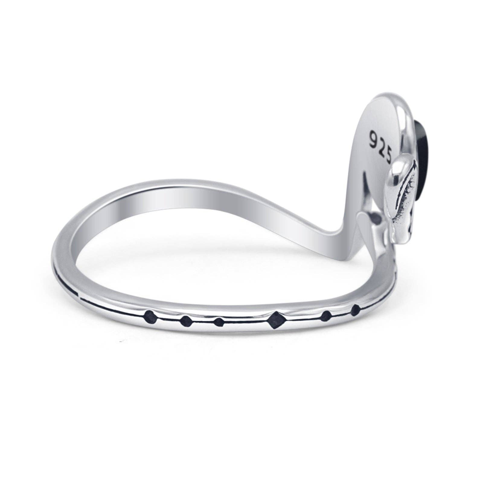 Ágata preta Anel Oval de Ágata Negra com Cobra Oxidado para venda a revendedores na Faire1