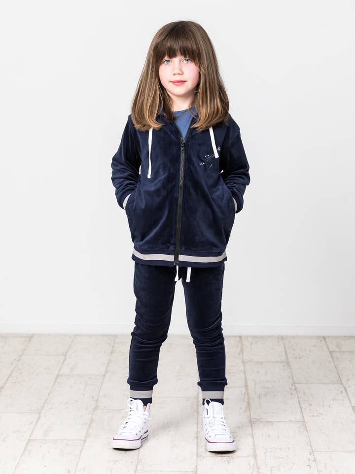 KR1442 CAPUCHA DE TERCIOPELO ABRAZADOR EN MIDNIGHT para venta al por mayor de Radicool Kids