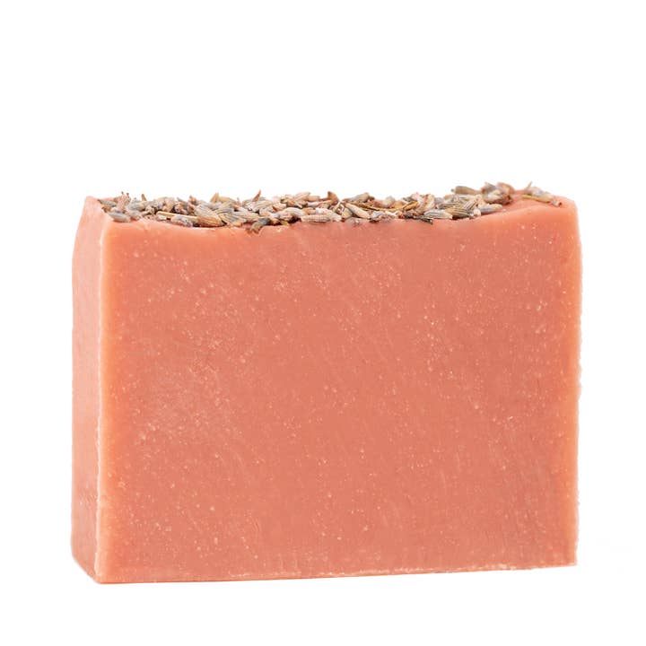 Savon exfoliant au géranium sauvage pour la vente par Ourika Soap