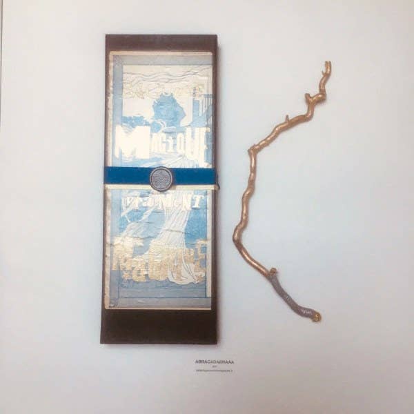 Baguette Magique Vraiment Magique Bleue & Argent pour la vente par La fabrique de MOTS MAGIQUES