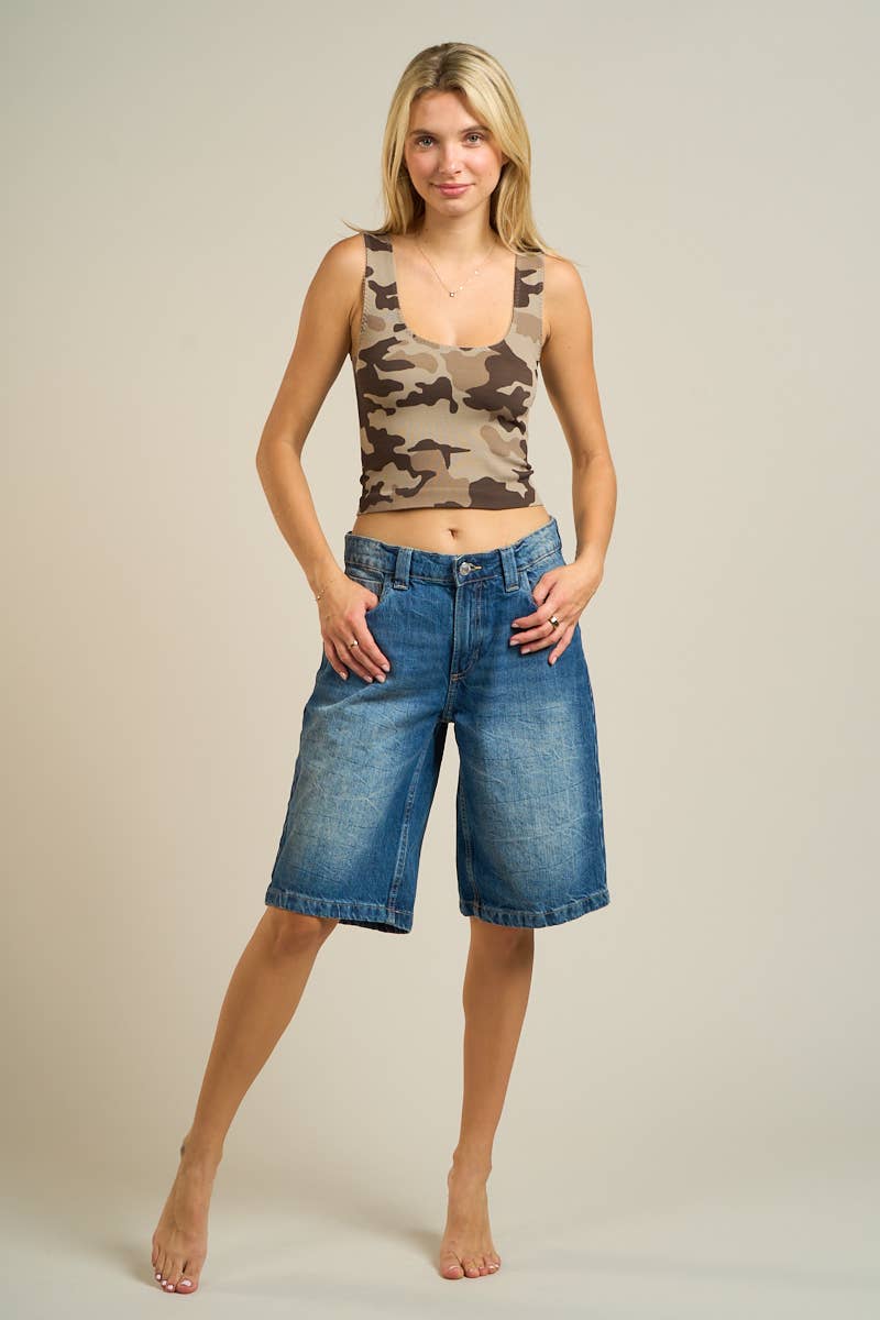 ANWND – wholesale Tank top – Women′s – 55305-Ribbed Scoop Neck Camo Crop Tank4