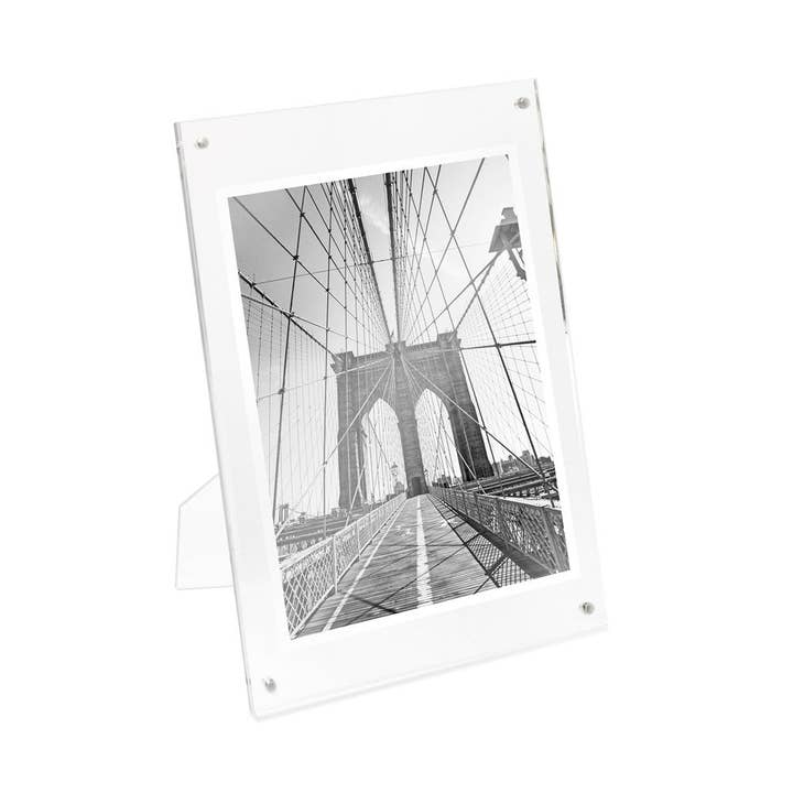 Isaac Jacobs International - Wholesale Picture Frame - Isaac Jacobs Clear Plain Magnetic Acrylic Picture Frame