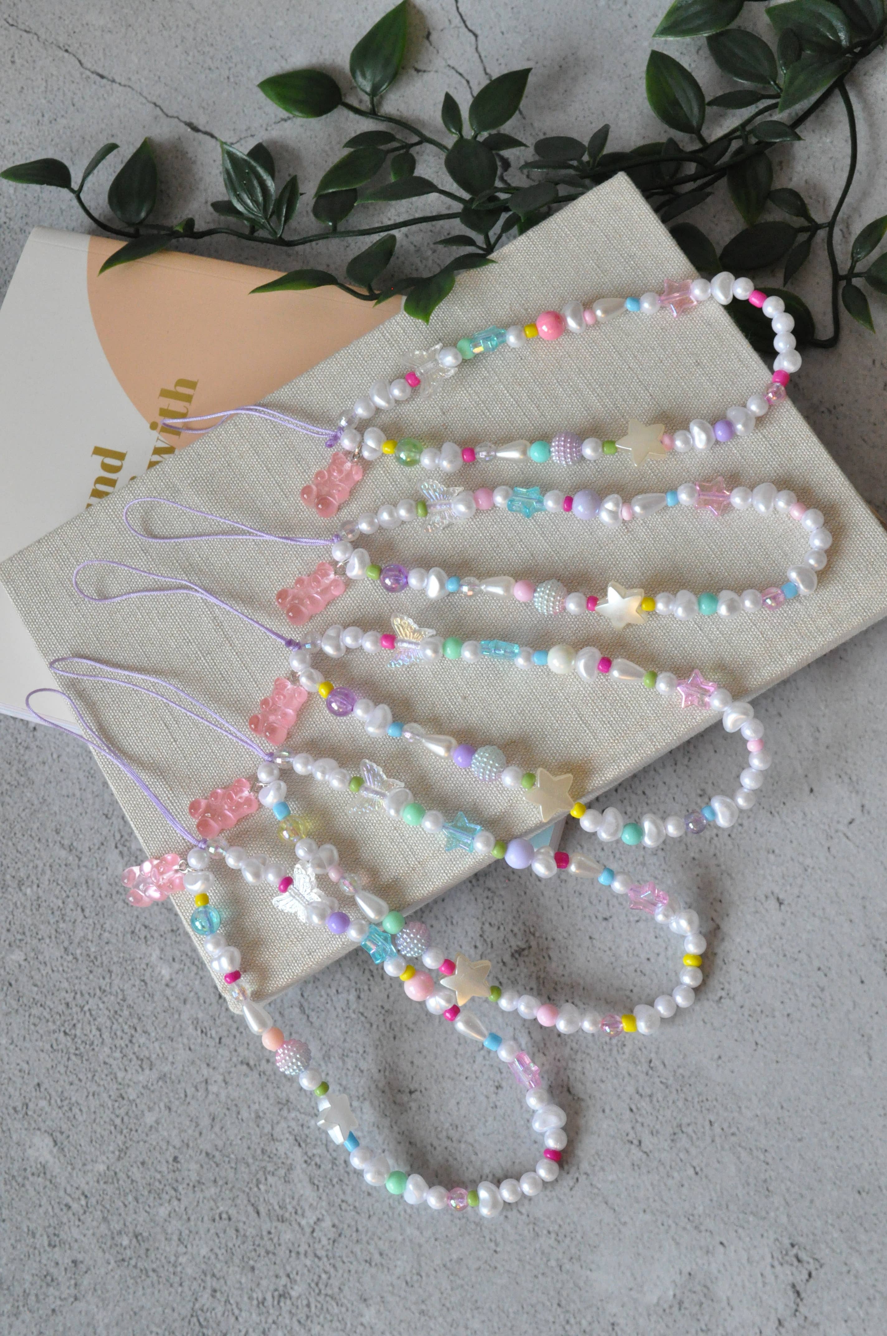 TheMellys – Alça para capa de telemóvel por atacado – Cadeia de telefone Gummy Bear Pastel | Cute Y2K Pearl Phone Charm3