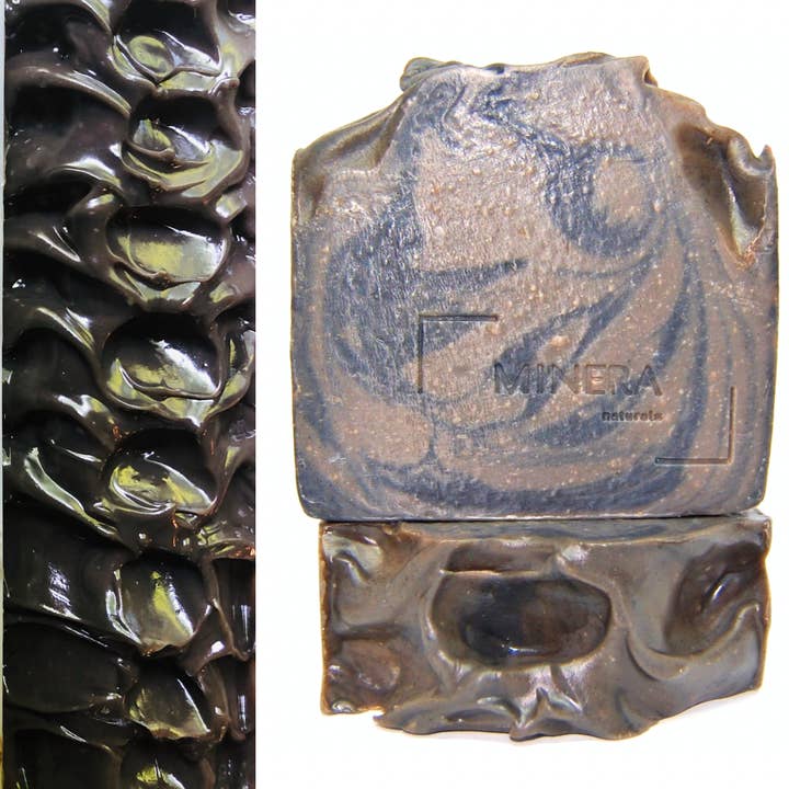 Dark Lake - Black Clay & Charcoal voor wholesale door Minera Naturals