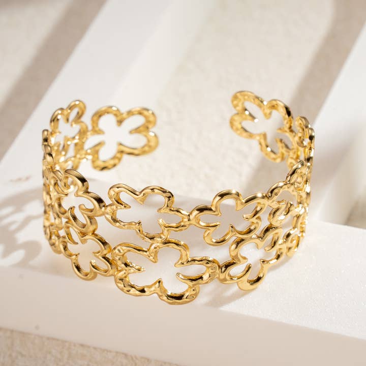 COSMOS - Wholesale Cuff bracelet - Clover Openwork Bracelet Natural Elegance Stainless Steel1