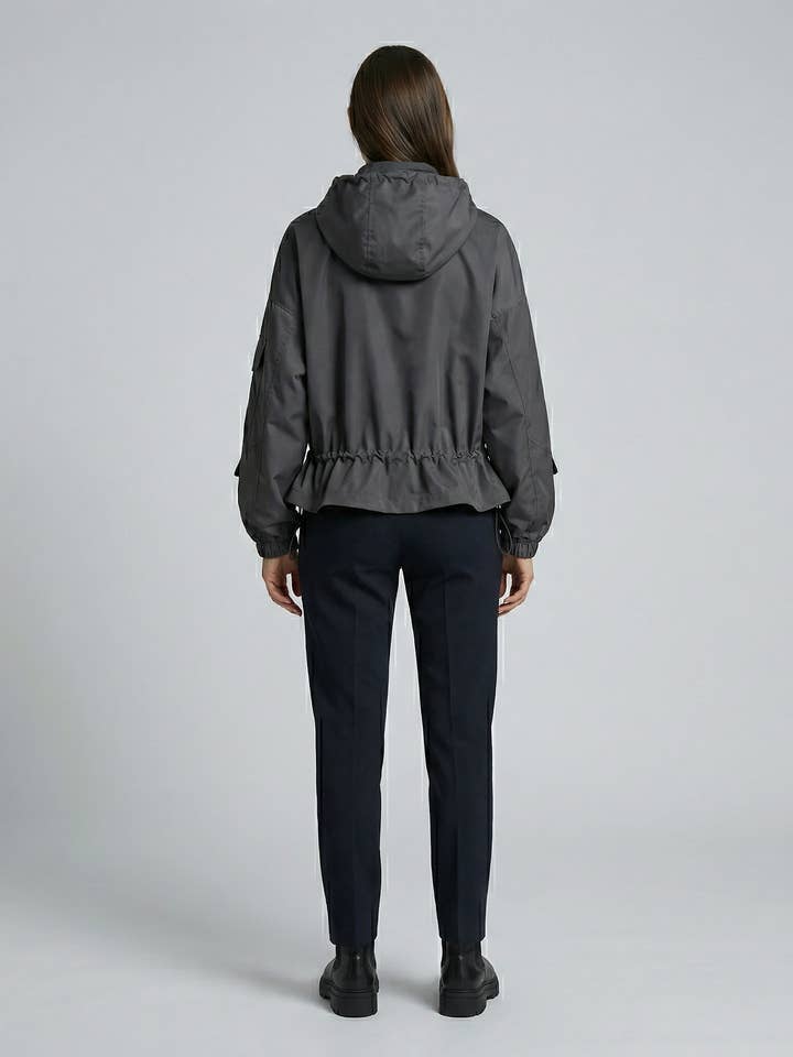 L'Emotion - Vente Veste – femme - Veste Techwear Imperméable à Capuche Ajustable11