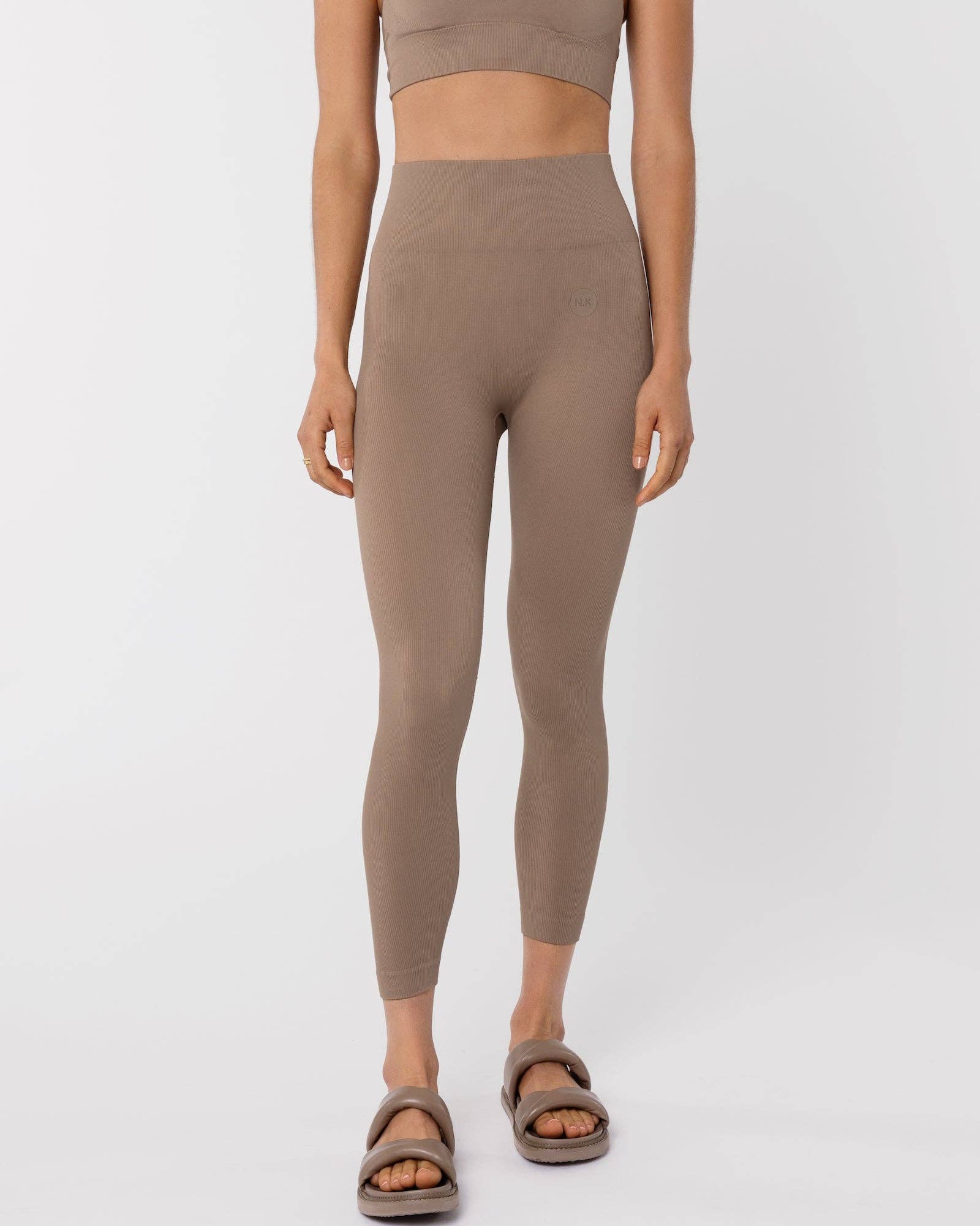 Nicky Kay - Wholesale Athletic/lounge leggings – Women's - Seamless Leggings - Taupe2