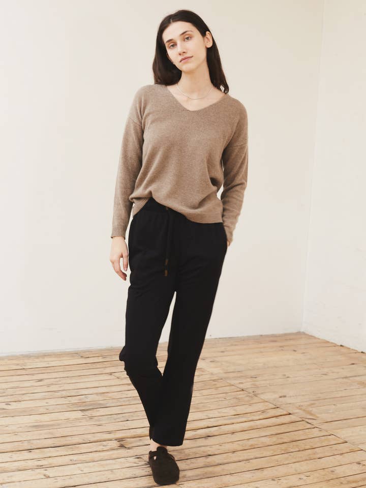 Leisure Trousers for wholesale by Chirimoya