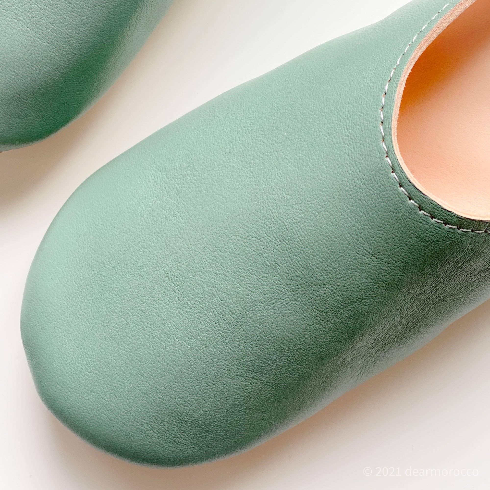 dear Morocco - Venta al por mayor Zapatillas para casa - Mujer - Babuchas marroquíes de cuero modelo Simple Bahia azul1