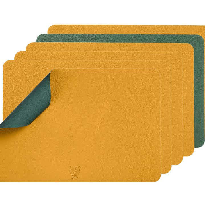 Set da tavola rettangolare reversibile - 6 pezzi - Pelle riciclata giallo senape e verde abete per la vendita all'ingrosso da parte di Björn