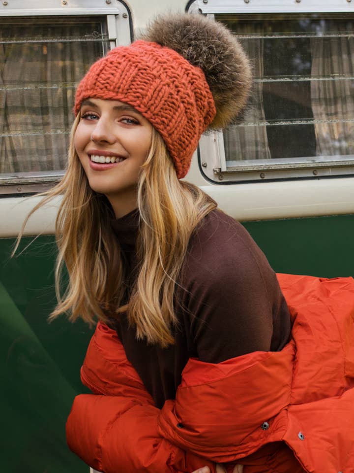 Gorro Highline Faux Fur por atacado de Kyi Kyi