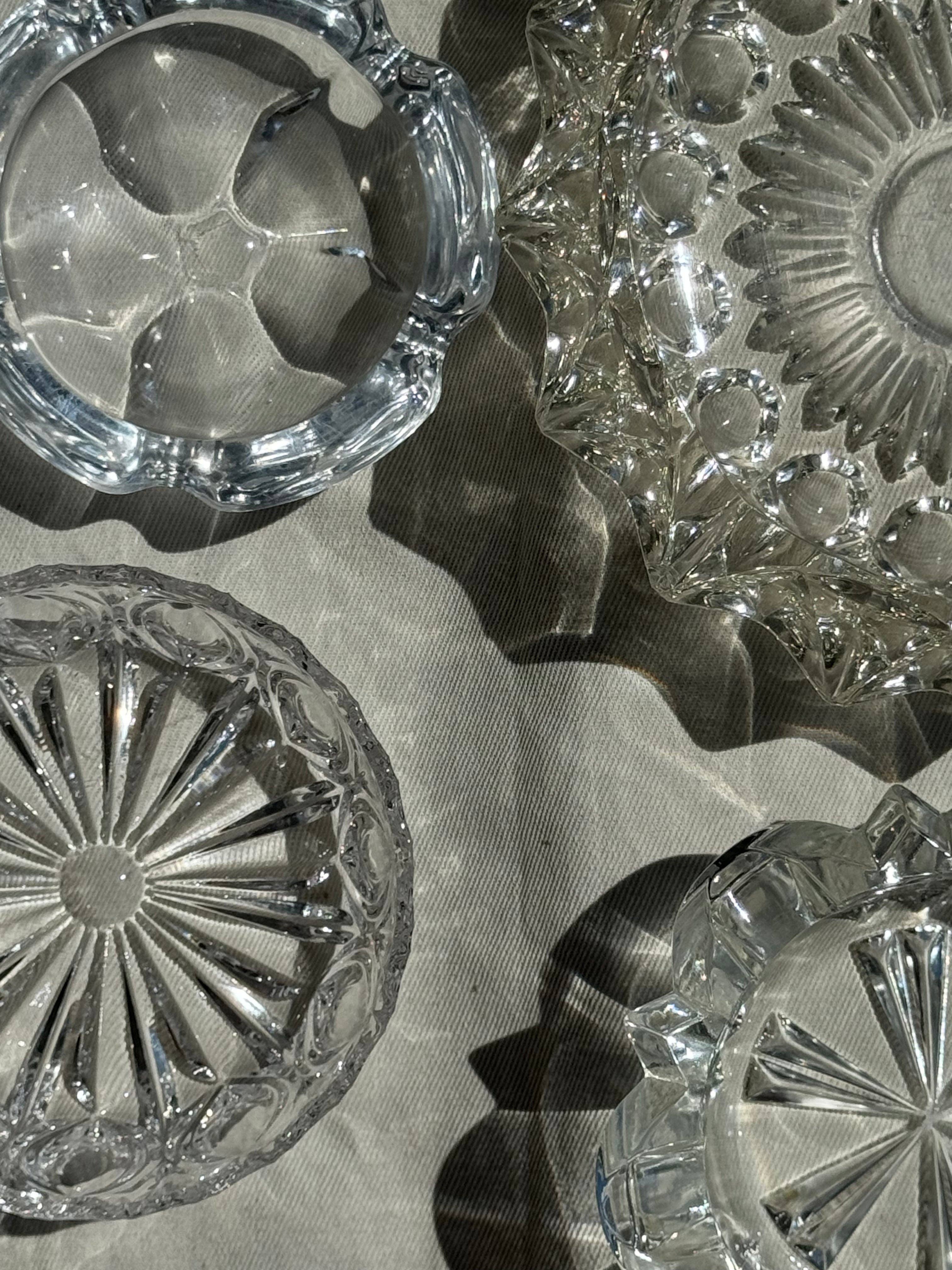 Office Objets - Vente Cendrier - Grand cendrier en verre massif carré vintage14