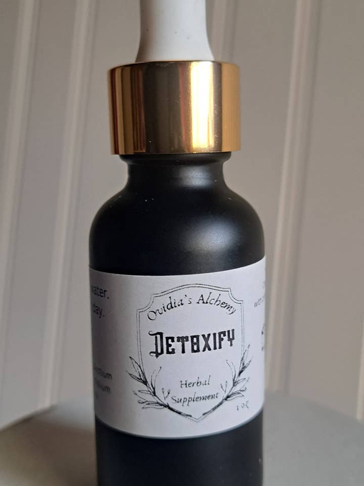 Detoxify Tincture 1 oz for wholesale by Ovidia's Alchemy