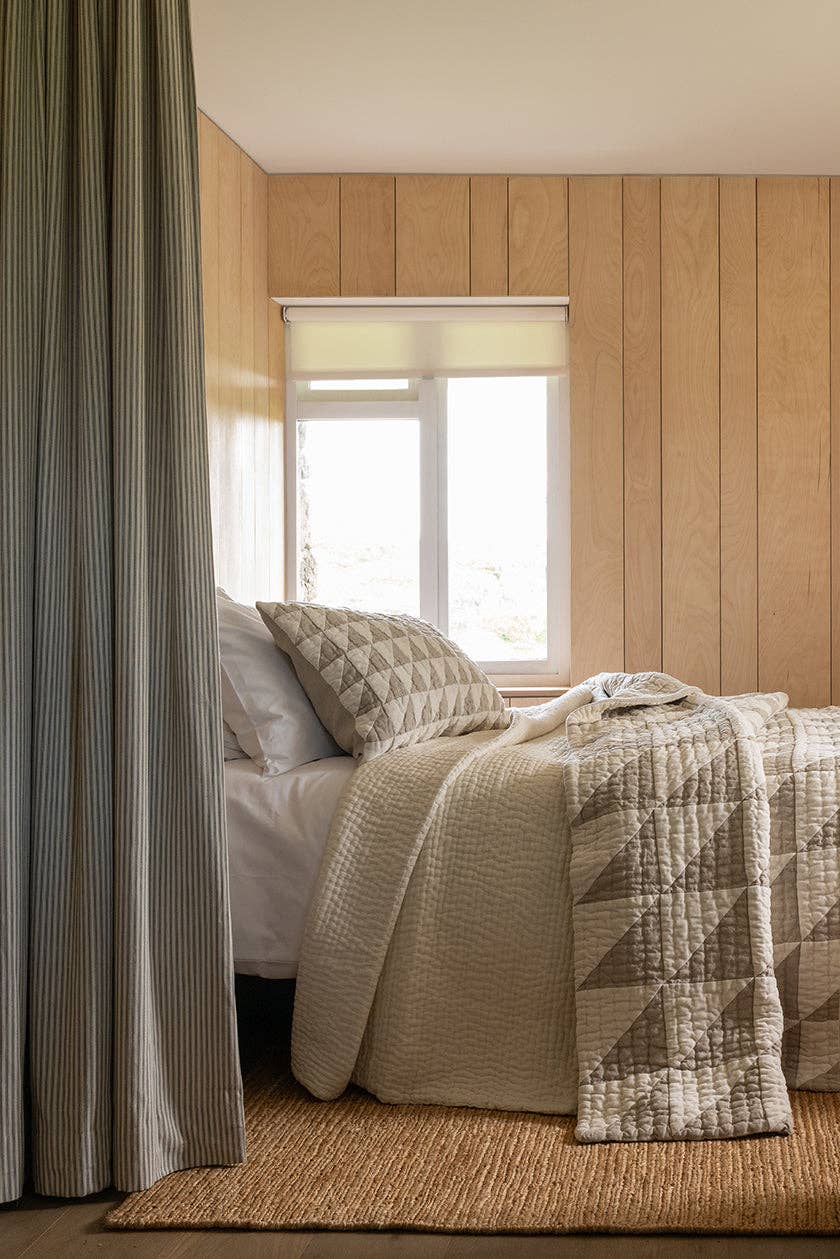 Calico Natural Linen Greylag Patchwork Bedspread for wholesale on Faire3