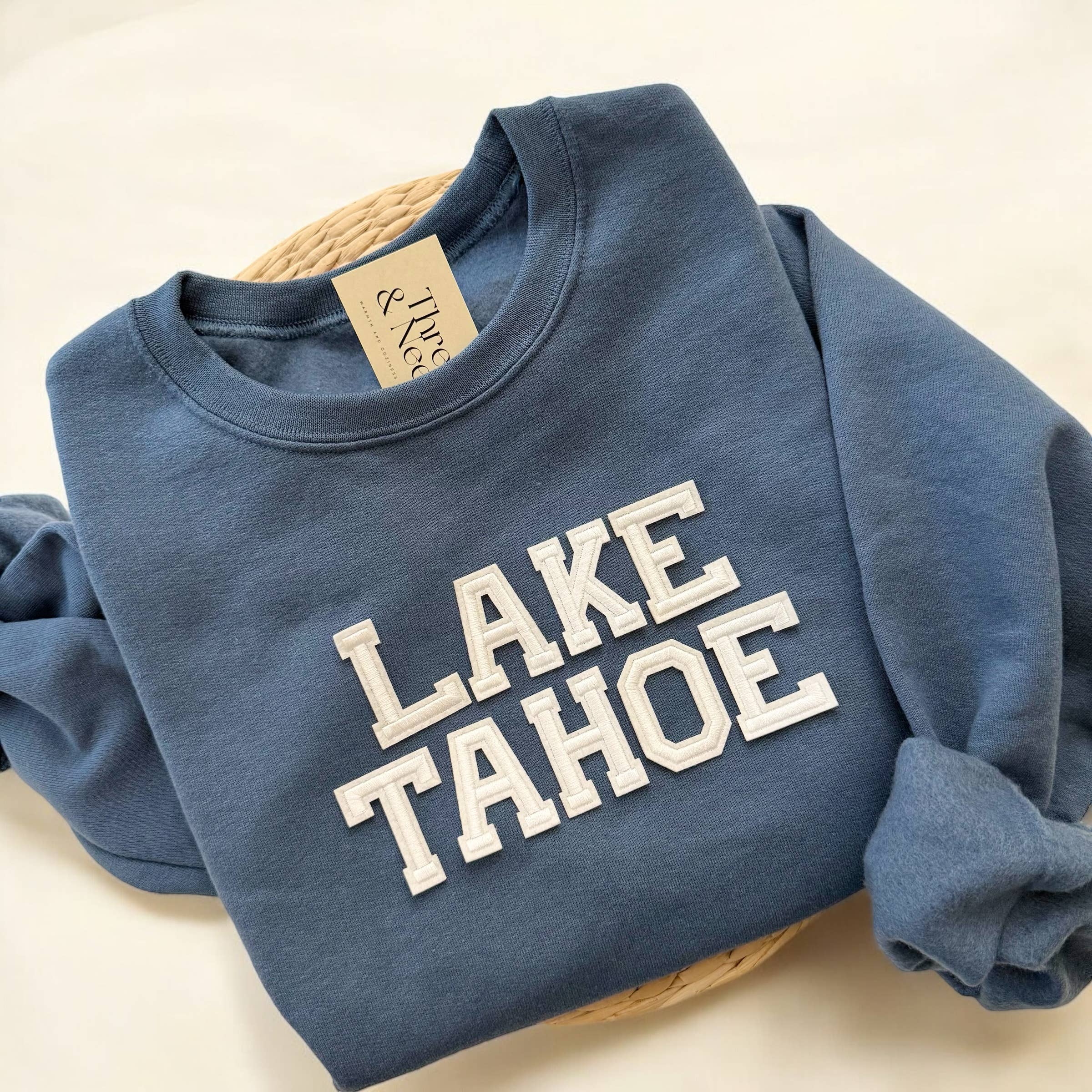 Threads And Needles, INC. - Wholesale Sweatshirt - Unisex - LAKE TAHOE California Sweatshirt2