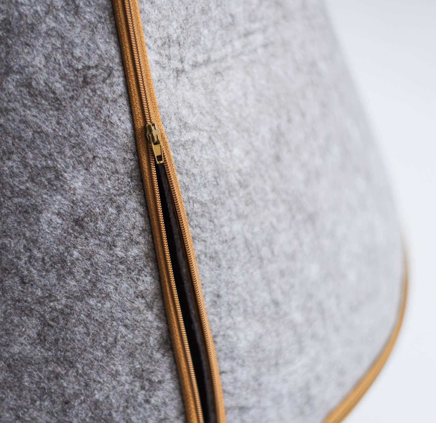 Nooee pet - Wholesale Pet Cave - Cat/Dog - Nooee Pet Molly Cave – Size XL Gray Cave for Travel & Home2