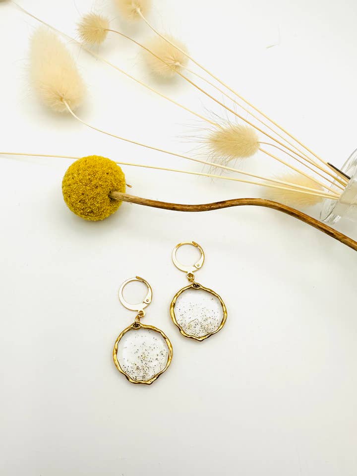 Ring aus gehämmertem Goldpulver - Dormeuse für den Großhandel von LOR CREATION