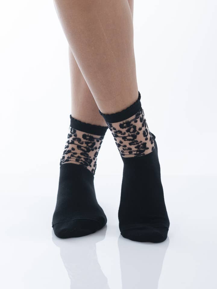 JOSY - black for wholesale on Faire1