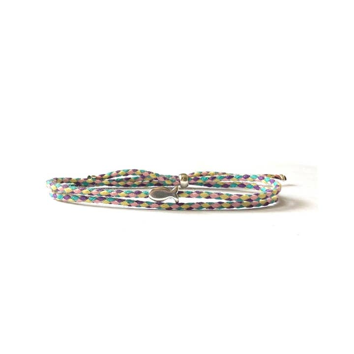 Fish bracelet in braided cord - Make a Wish · Dreamy for wholesale by MundoconAlma*