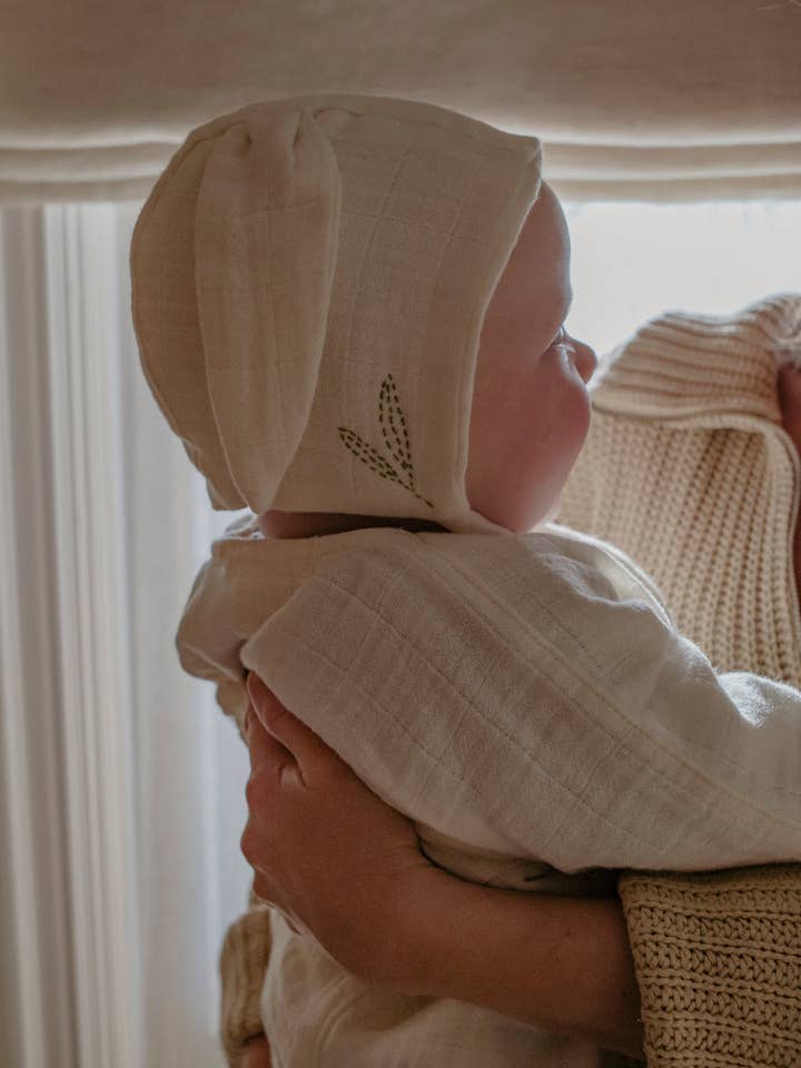 Organic cotton bunny ear bonnet for wholesale by Gooseberry fool